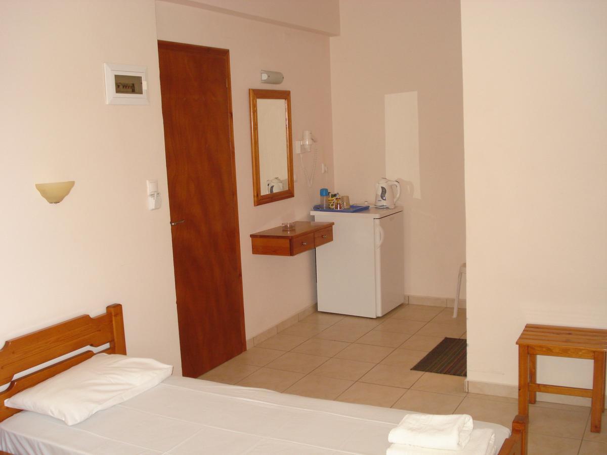 Philoxenia Rooms Сития Екстериор снимка