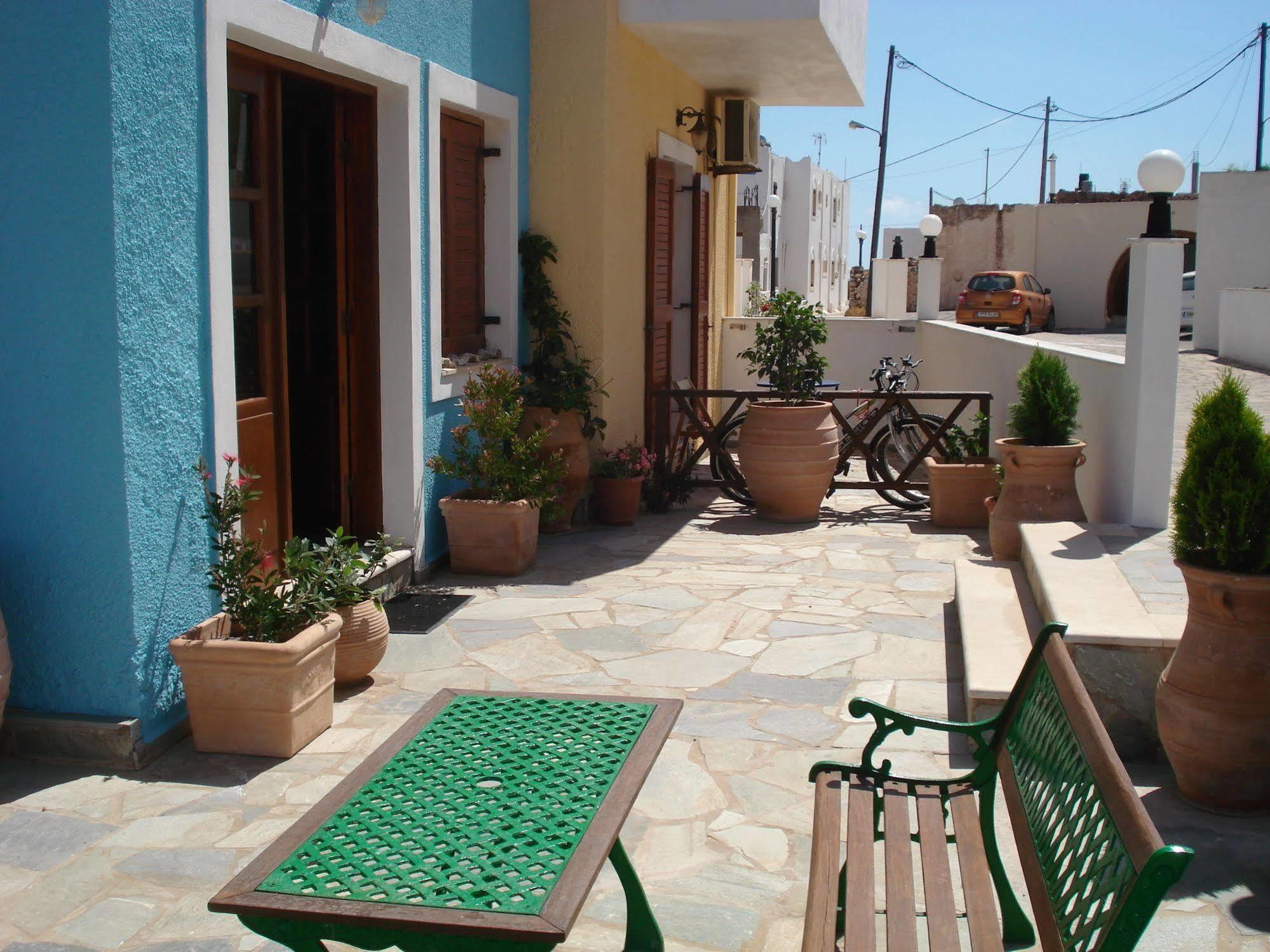 Philoxenia Rooms Сития Екстериор снимка